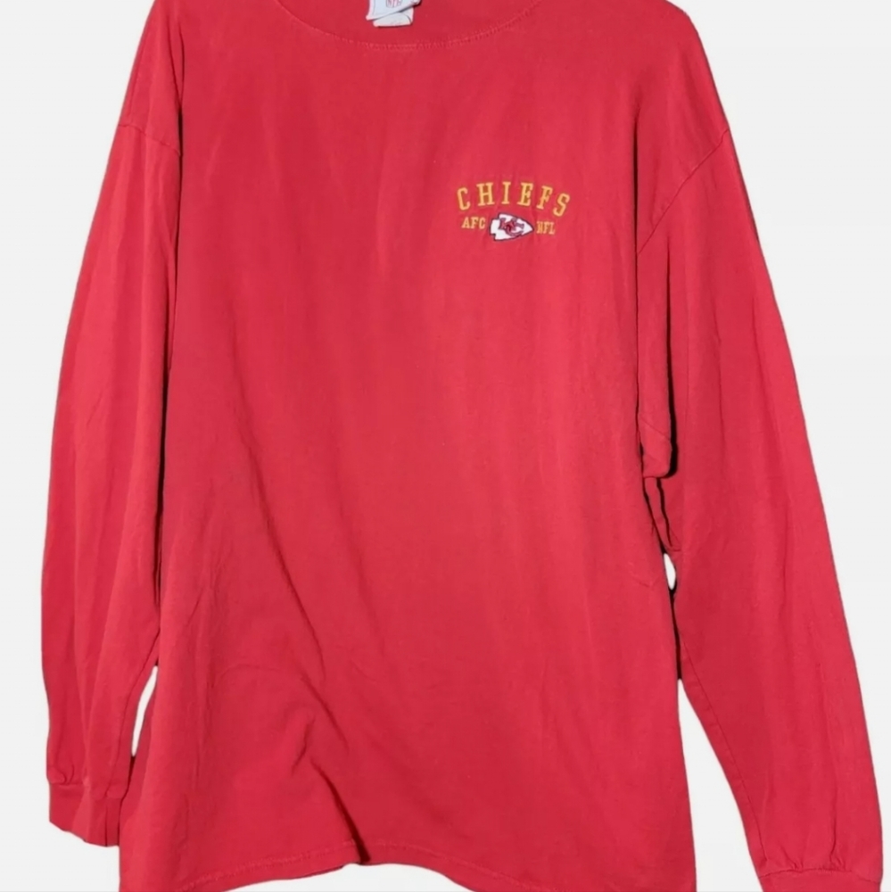 Vintage 90s NFL Brand- Kansas City Chiefs NFL Long Sleeve - Size L.